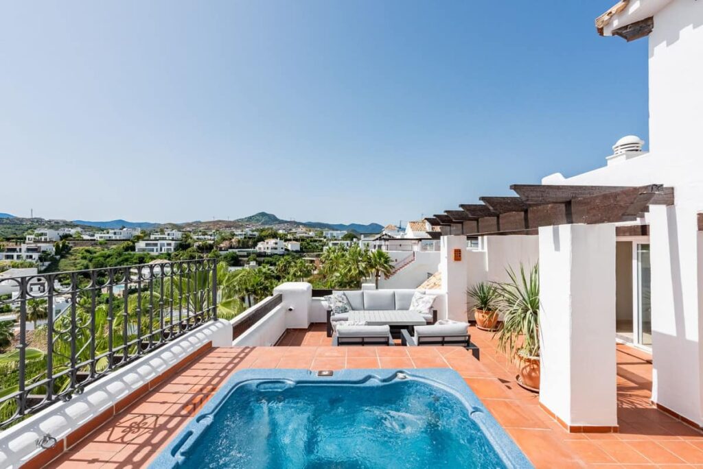 Drie-slaapkamer penthouse in Atalaya in Atalaya - hoofdfoto