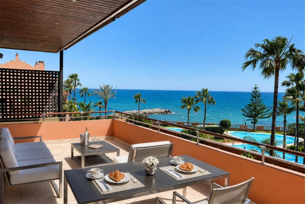 3-slaapkamer penthouse aan het strand in Puerto Banús in Puerto Banús - hoofdfoto