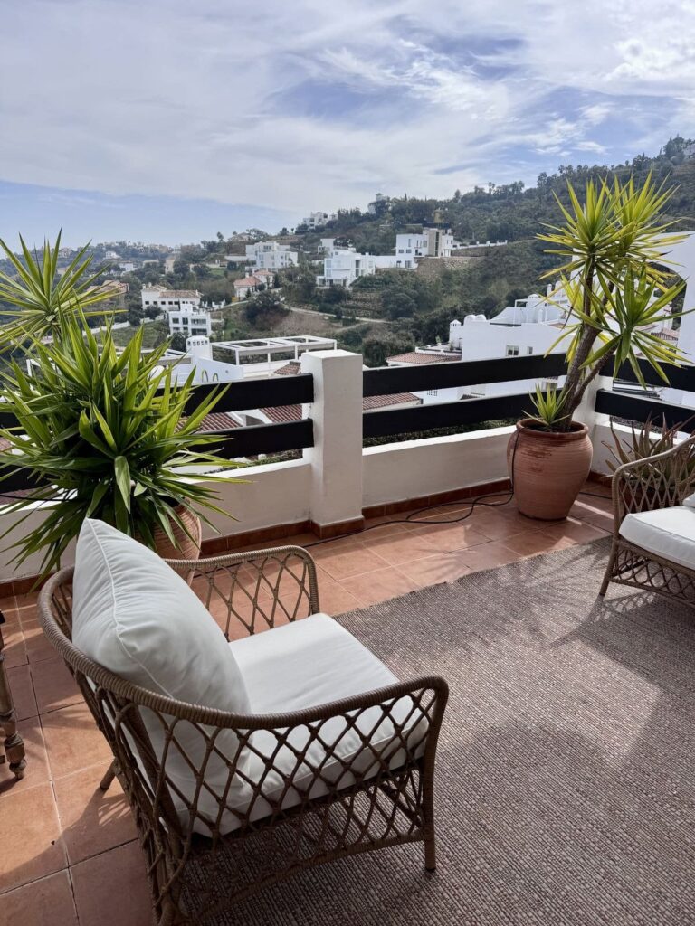 2-slaapkamer appartement in Elviria – panoramisch bergzicht in Elviria - hoofdfoto
