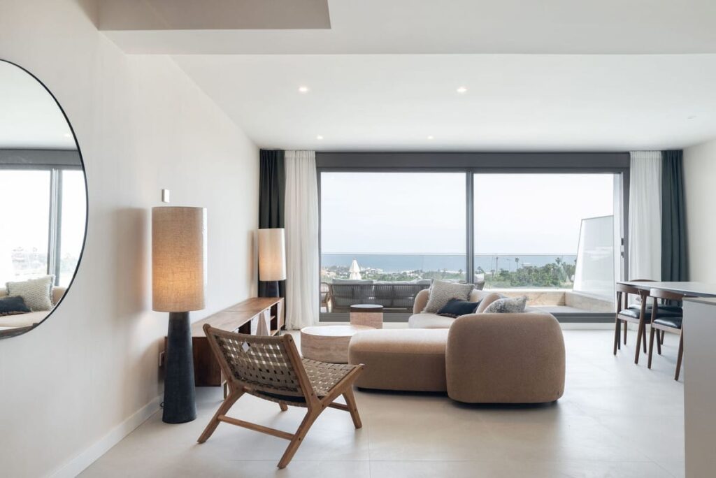 Twee-slaapkamer duplex in Libella, Estepona in Selwo - hoofdfoto
