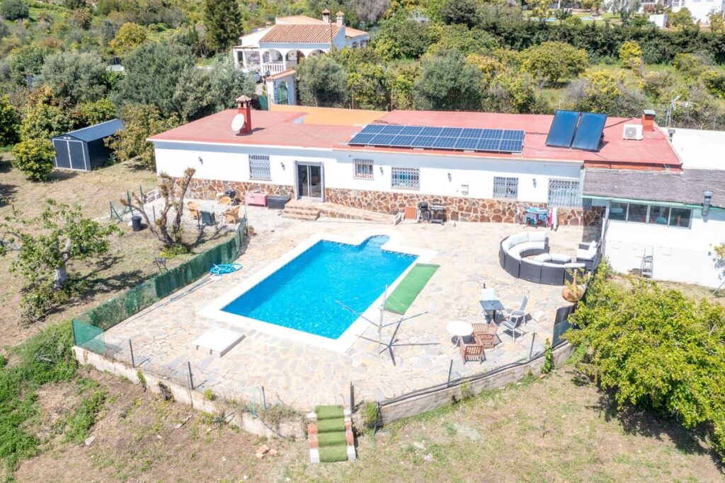 Finca met 10 slaapkamers in Estepona – 5 minuten van de zee in Estepona - hoofdfoto