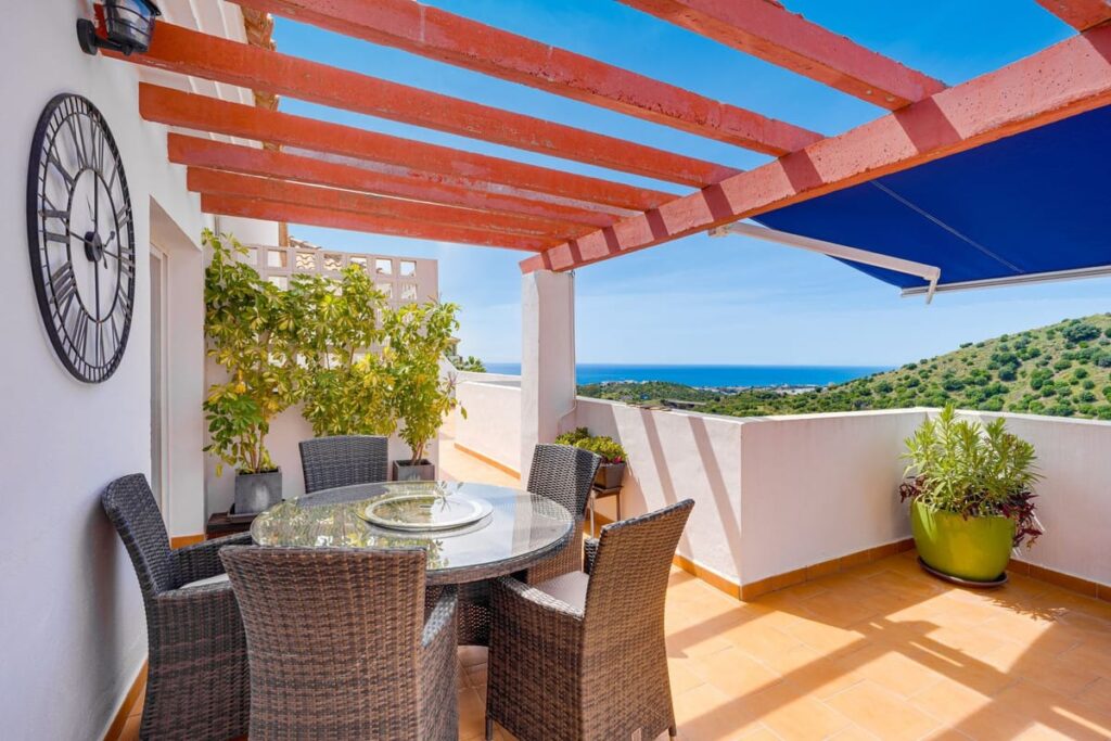 Drie-slaapkamer penthouse in Calahonda in Calahonda - hoofdfoto
