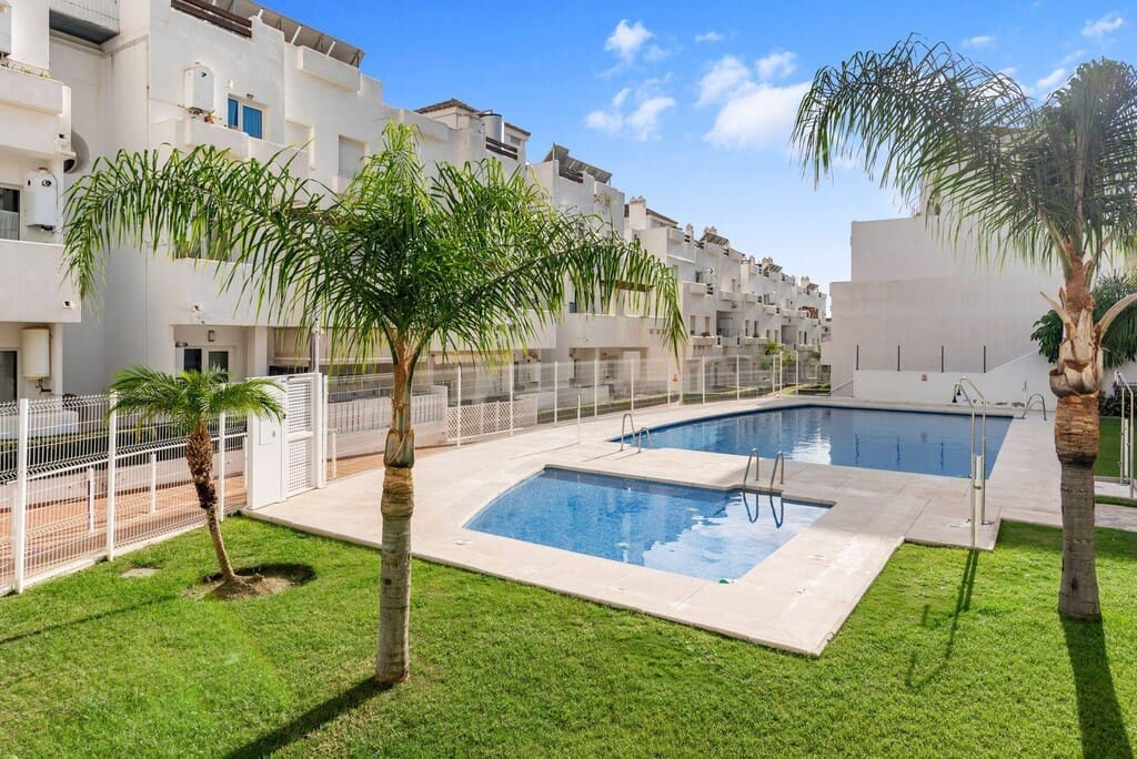 2 bedroom Apartment in Estepona in Estepona - hoofdfoto