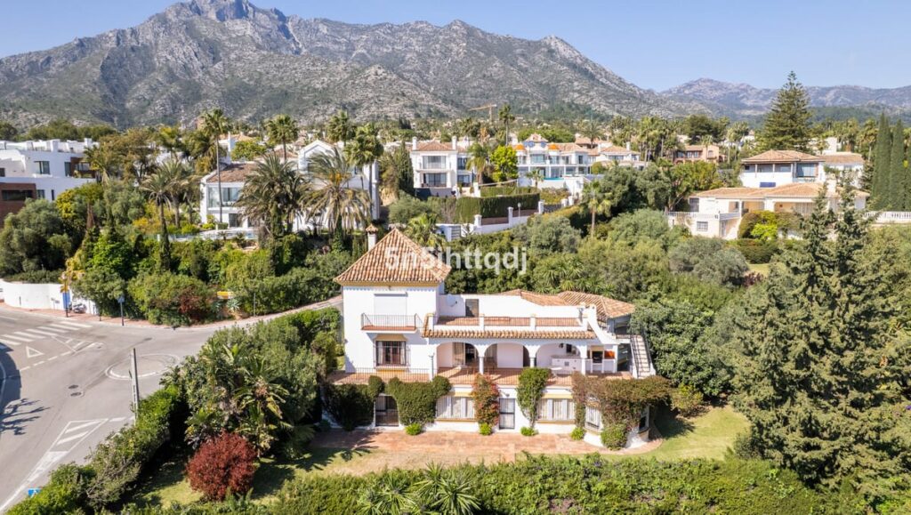4 bedroom House in The Golden Mile in The Golden Mile - hoofdfoto