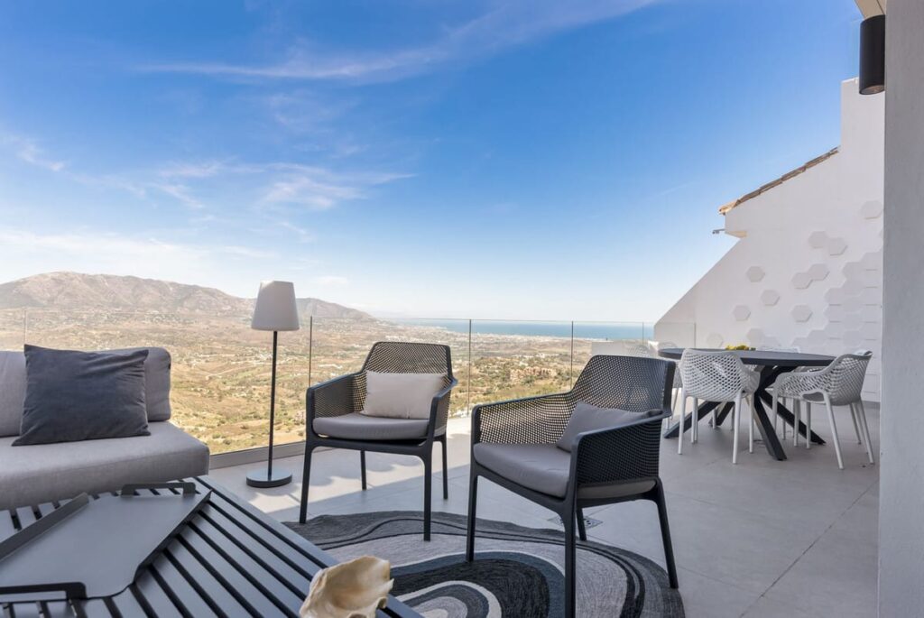 3-slaapkamerwoning in La Mairena in La Mairena - hoofdfoto