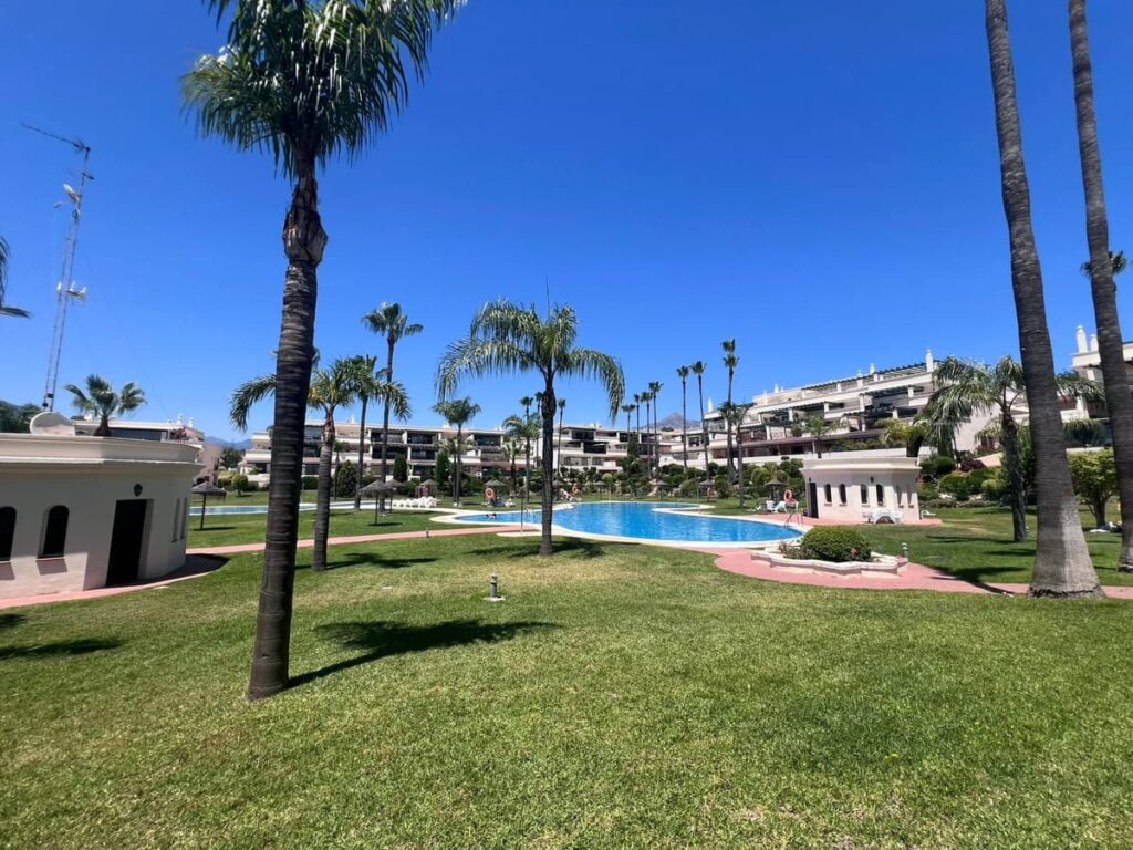 2 bedroom Apartment in Puerto Banús in Puerto Banús - hoofdfoto