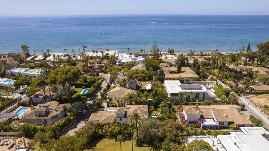Luxe villa met 5 slaapkamers in Los Monteros Playa in Los Monteros - hoofdfoto