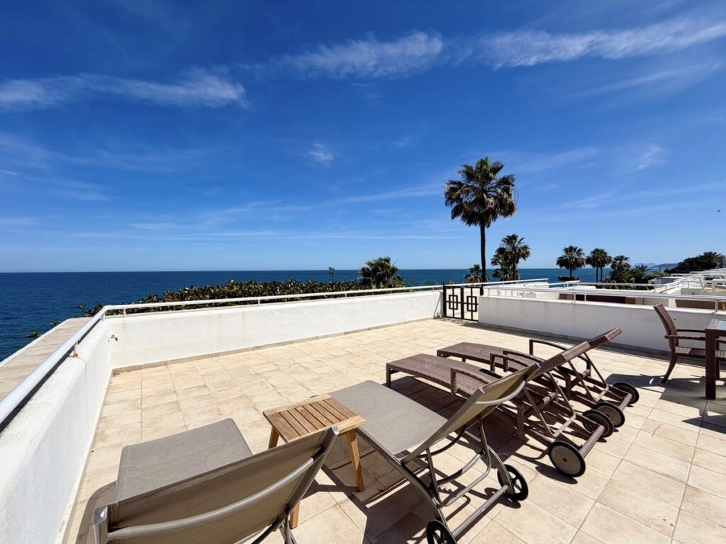 Appartement met 2 slaapkamers aan het strand in Estepona in Estepona - hoofdfoto