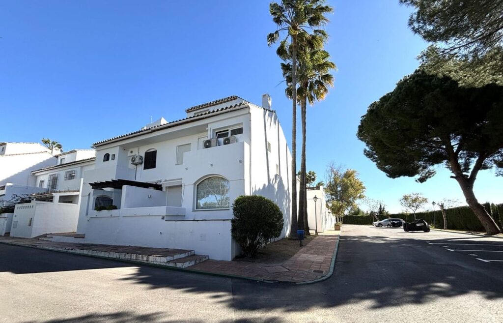 4-slaapkamerhoekwoning in Atalaya in Atalaya - hoofdfoto