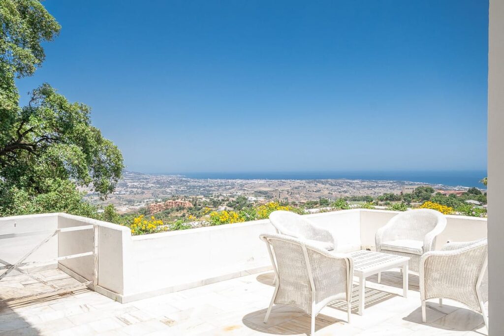 Prachtig 3-slaapkamer appartement met panoramisch zeezicht in La Mairena in La Mairena - hoofdfoto