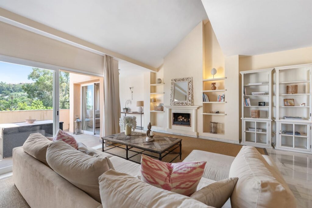 Drie-slaapkamer penthouse in Nueva Andalucía in Nueva Andalucía - hoofdfoto