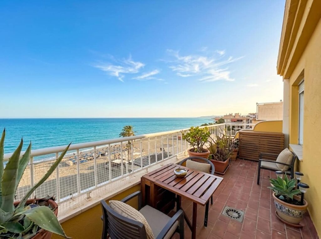 2 bedroom Apartment in Estepona in Estepona - hoofdfoto