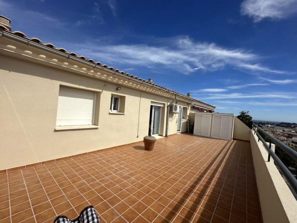 Penthouse met twee slaapkamers in Las Lagunas, Málaga in Las Lagunas - hoofdfoto