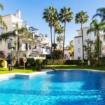 Stadswoning met 2 slaapkamers in Nueva Andalucía
