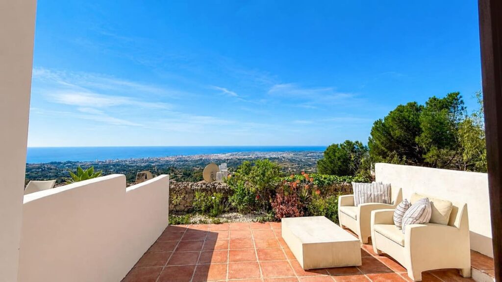 Charmante tussenwoning in Mijas La Nueva – authentiek Andalusisch wonen met prachtige uitzichten in Mijas - hoofdfoto