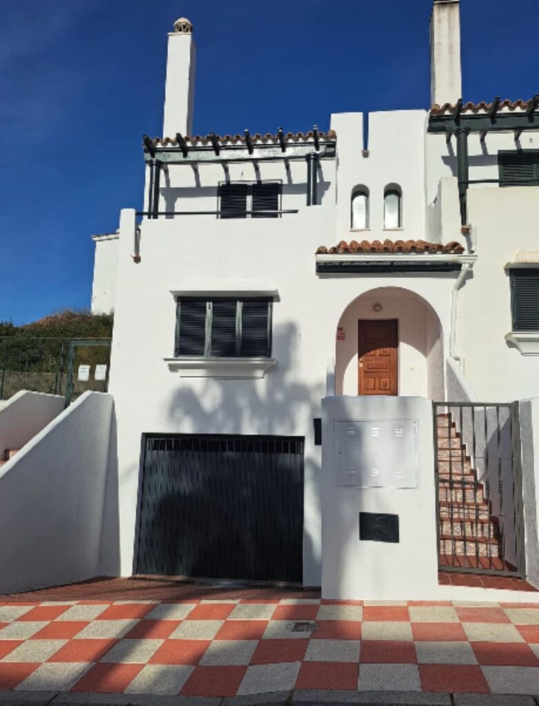 3-slaapkamerwoning in La Duquesa in La Duquesa - hoofdfoto