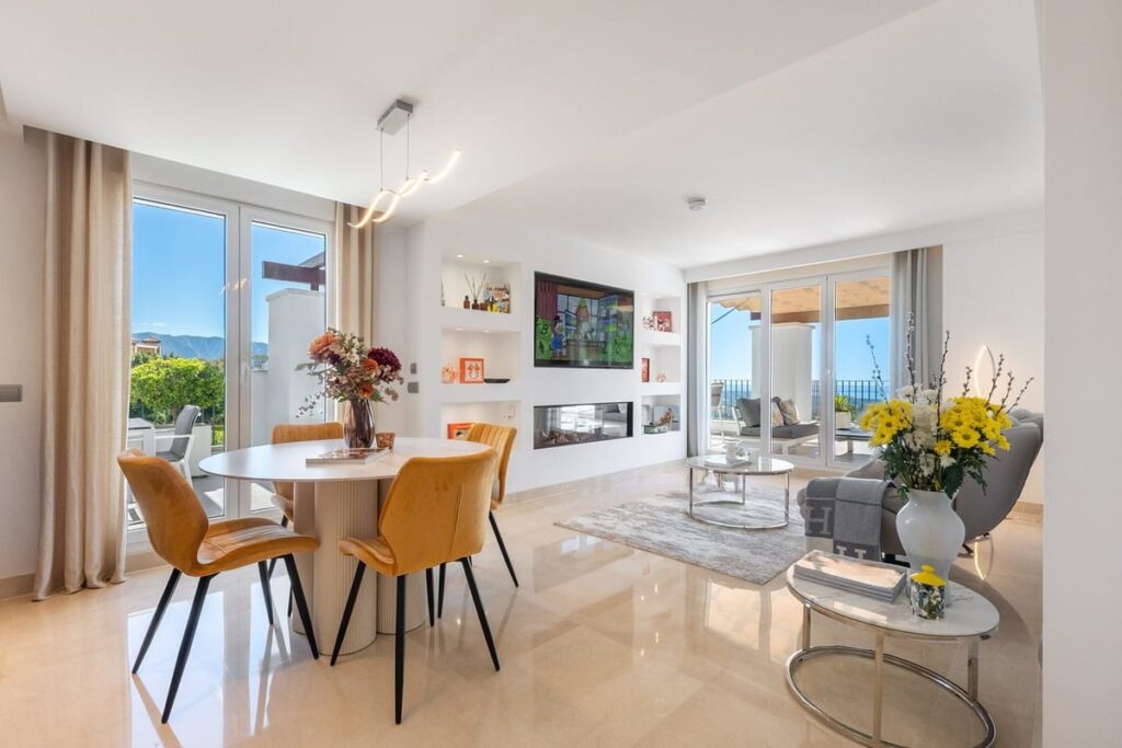 Drie-slaapkamer penthouse in La Floresta, Marbella in Marbella - hoofdfoto