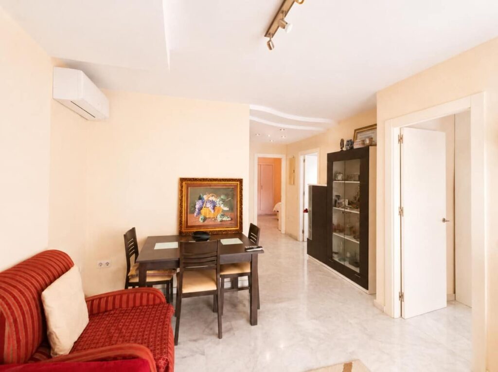 Ruim 3-slaapkamer appartement op de eerste verdieping met lift in Bailén Miraflores in Bailen Miraflores - hoofdfoto