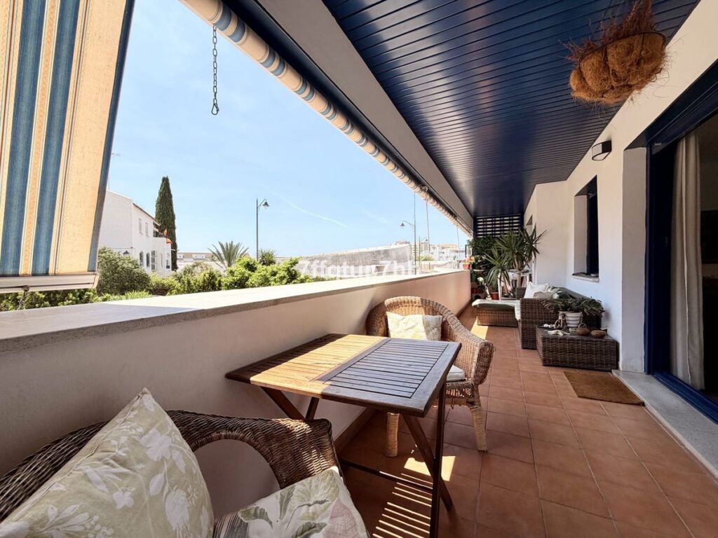 Drie-slaapkamer appartement in Estepona in Estepona - hoofdfoto
