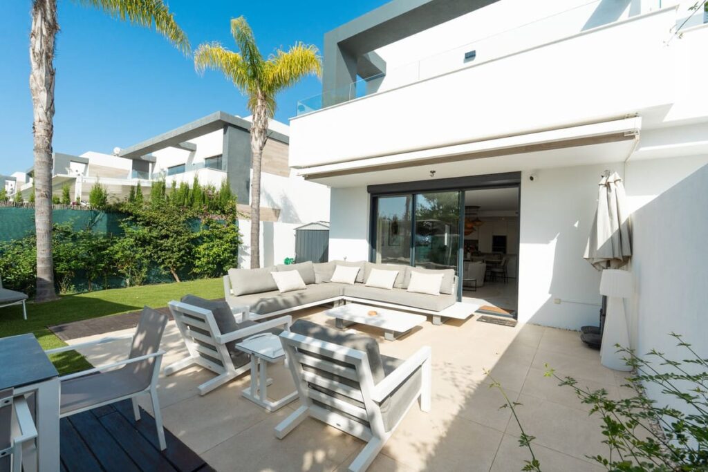4-slaapkamer villa in Oasis 22, Selwo – New Golden Mile, Estepona in Selwo - hoofdfoto
