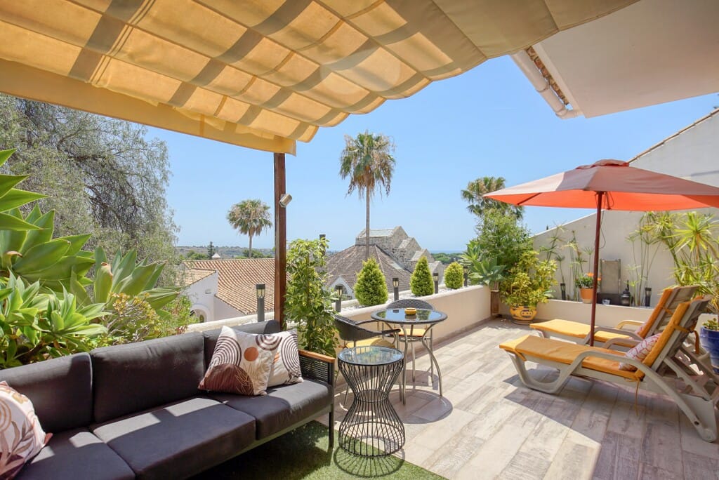 Ruime 4-slaapkamerwoning in Altos de Aloha, Nueva Andalucía in Nueva Andalucía - hoofdfoto