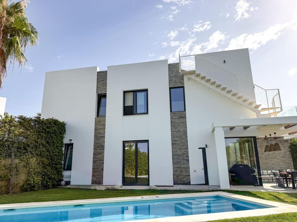 5-slaapkamer villa in Cabopino met golf- en zeezicht in Cabopino - hoofdfoto