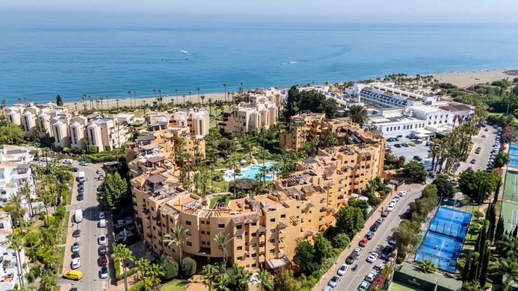 Elegant 2-slaapkamer appartement te koop in Terrazas de Costalita, Estepona in Costalita - hoofdfoto