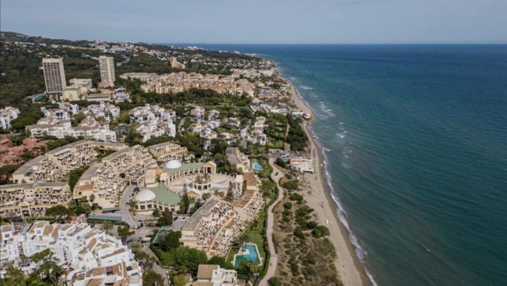 1-slaapkamer appartement in Elviria aan het strand met toeristische licentie in Elviria - hoofdfoto