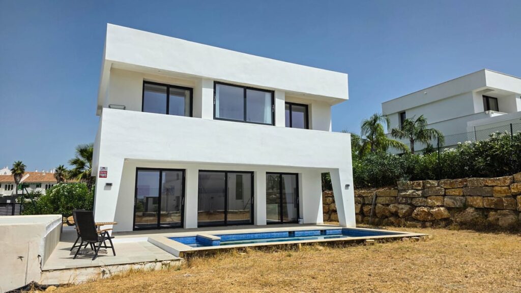 3 bedroom House in La Duquesa in La Duquesa - hoofdfoto