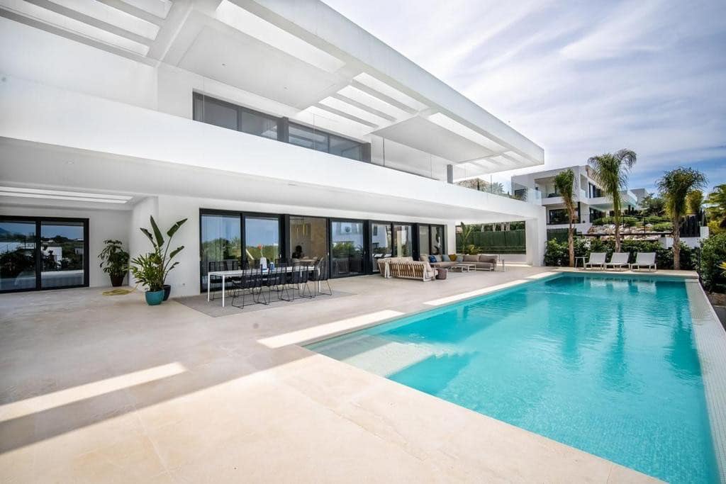 6 bedroom House in Nueva Andalucía in Nueva Andalucía - hoofdfoto