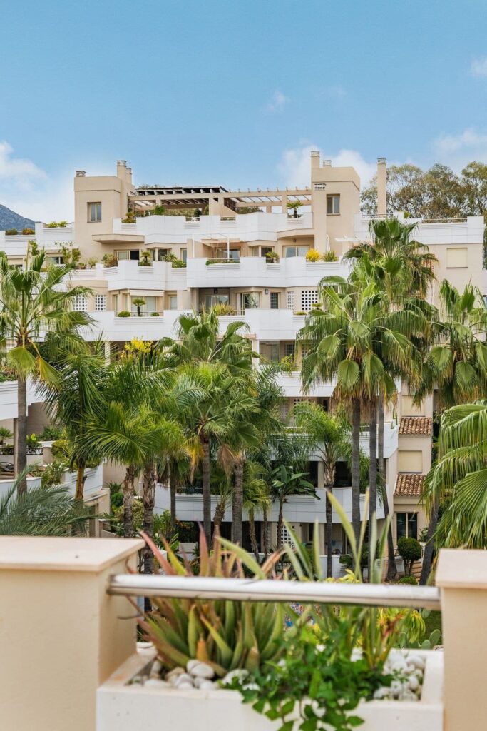 3-slaapkamer penthouse in Nueva Andalucía met ruim dakterras in Nueva Andalucía - hoofdfoto