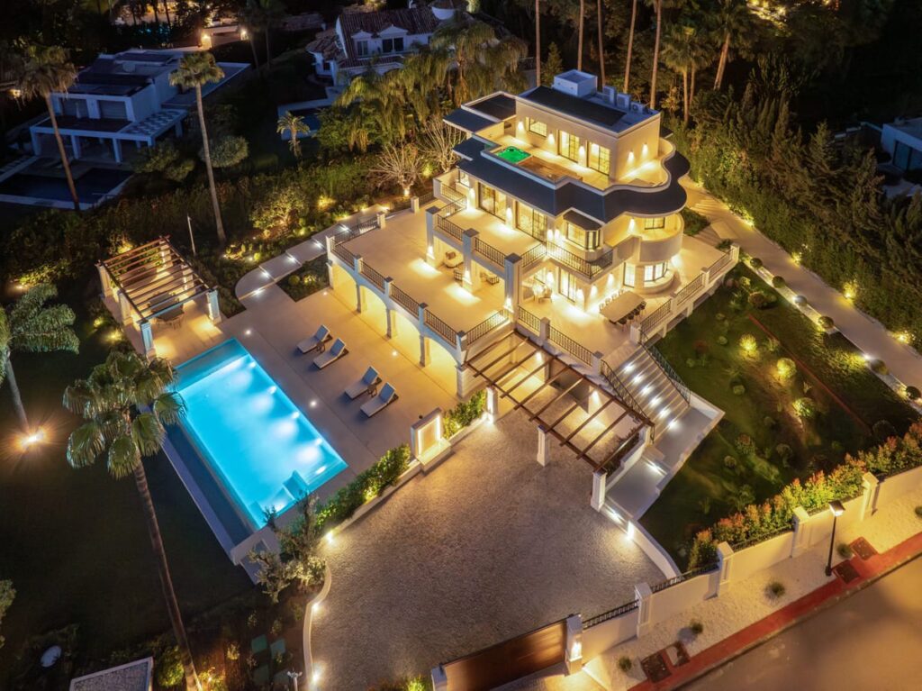 6-slaapkamer villa in Nueva Andalucía in Nueva Andalucía - hoofdfoto