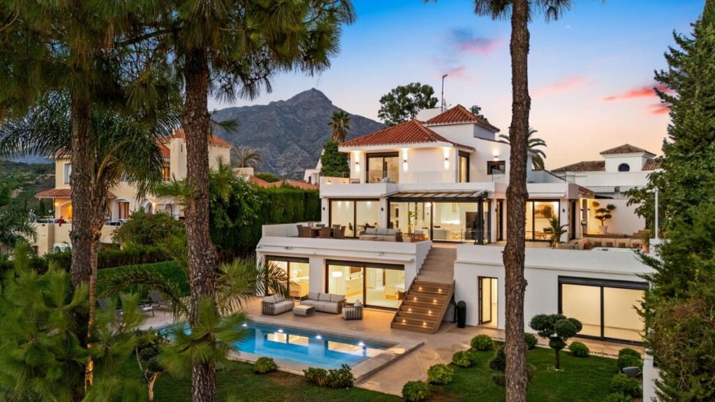 4-slaapkamer villa in Nueva Andalucía, Marbella in Nueva Andalucía - hoofdfoto