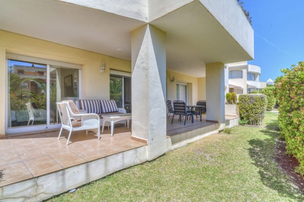 Drie-slaapkamerappartement in Bahía de Marbella in Bahía de Marbella - hoofdfoto