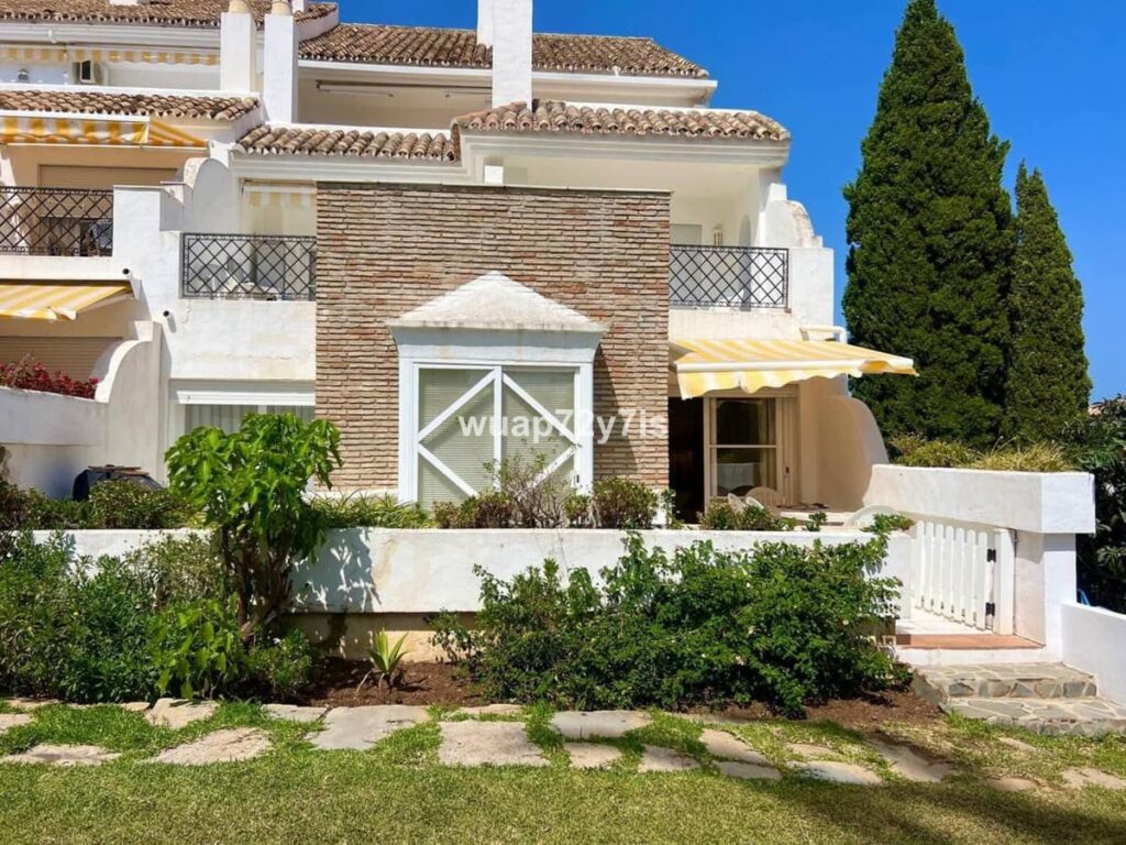 2-slaapkamer stadswoning in El Paraíso in El Paraiso - hoofdfoto
