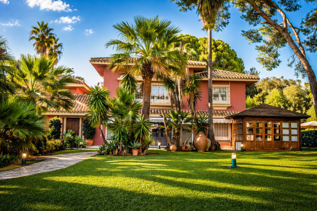 Vijf-slaapkamer villa in Guadalmina Baja in Guadalmina Baja - hoofdfoto