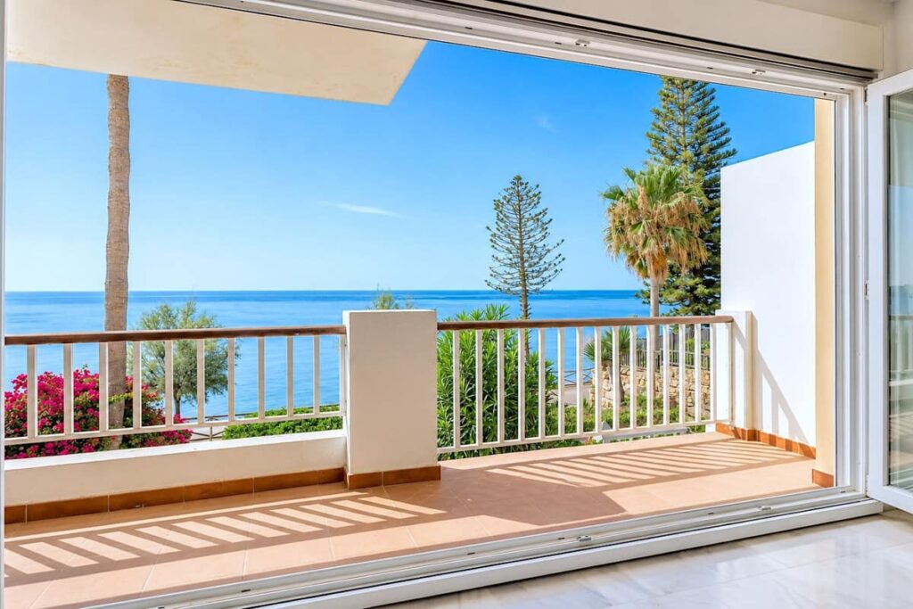 5-slaapkamer duplex-appartement aan het strand in Estepona in Estepona - hoofdfoto
