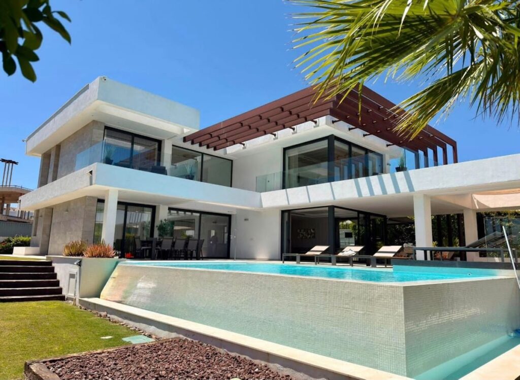 5-slaapkamer villa in New Golden Mile in New Golden Mile - hoofdfoto