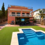 Vrijstaande villa met 5 slaapkamers in Málaga
