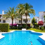 Ruim 2-slaapkamer appartement in Nueva Andalucía – Los Naranjos de Marbella