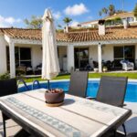Vrijstaande villa met privézwembad en zeezicht in Benalmádena