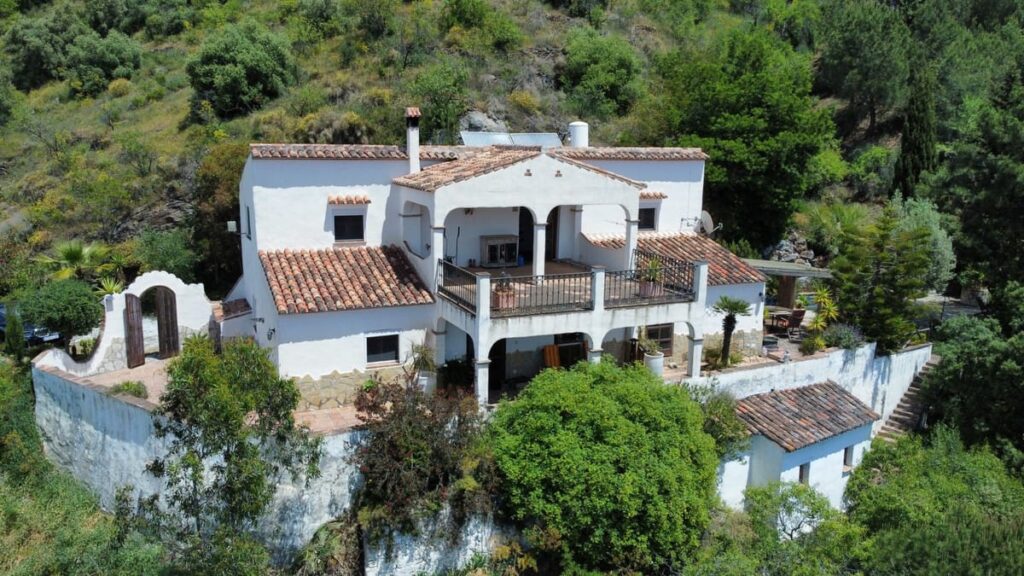 3-slaapkamer villa in Sayalonga in Sayalonga - hoofdfoto