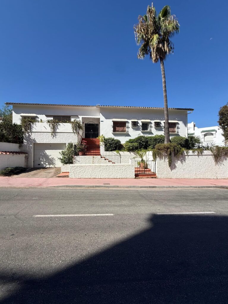 Villa met 3 slaapkamers in Nueva Andalucía in Nueva Andalucía - hoofdfoto