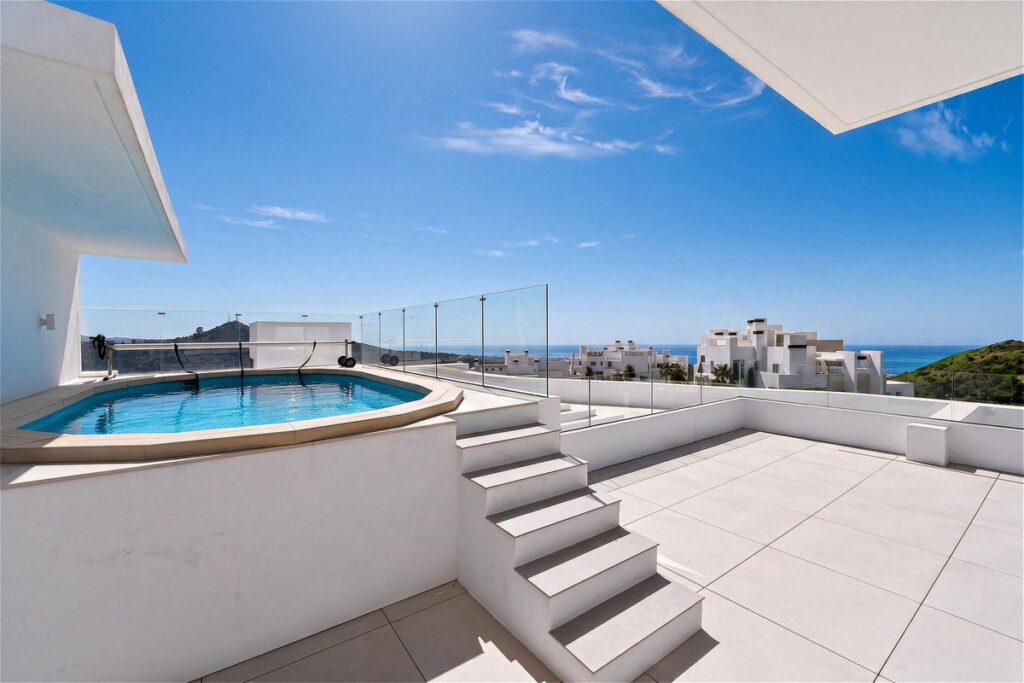 Drie-slaapkamer duplex-penthouse in Ojén in Ojén - hoofdfoto