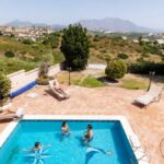 Finca met vier slaapkamers in Manilva met privézwembad en panoramisch uitzicht
