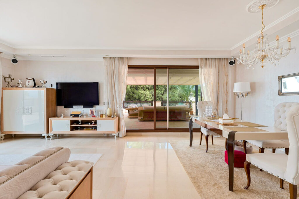 2-slaapkamer penthouse met ruime privéterras in Medina de Banús, Nueva Andalucía in Nueva Andalucía - hoofdfoto