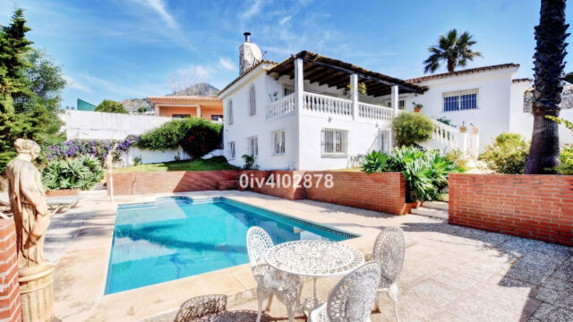 Villa met 5 slaapkamers in La Capellanía, Benalmádena