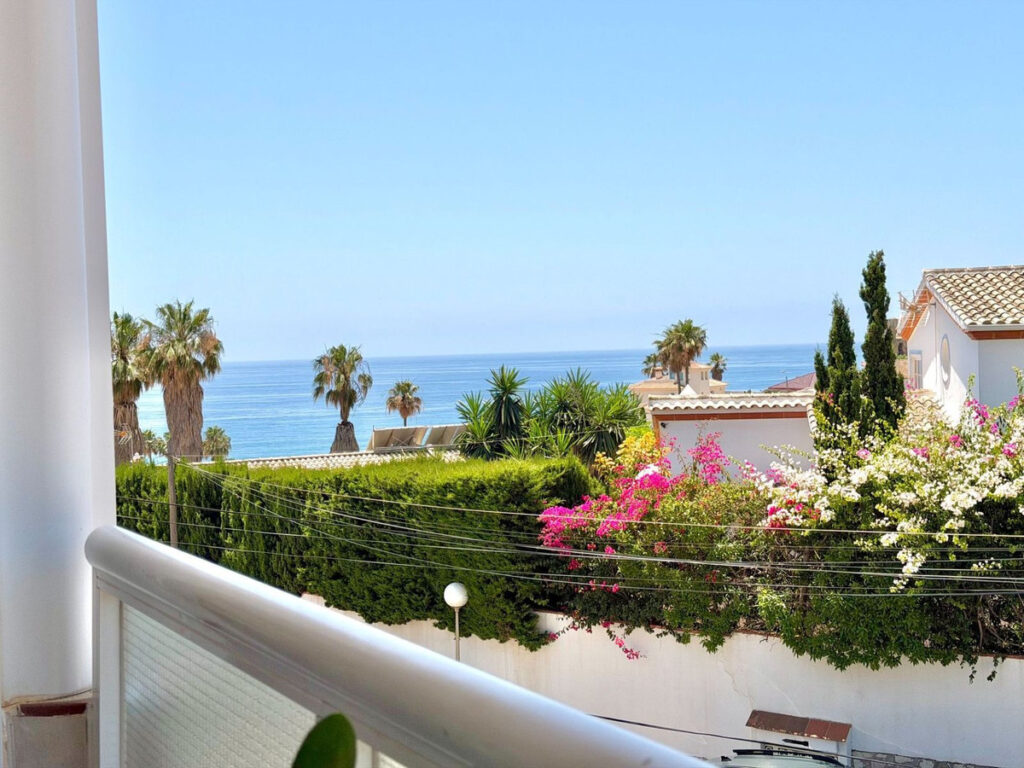 Appartement met 1 slaapkamer, terras en zeezicht in El Faro de Calaburras, Mijas Costa in Mijas Costa - hoofdfoto
