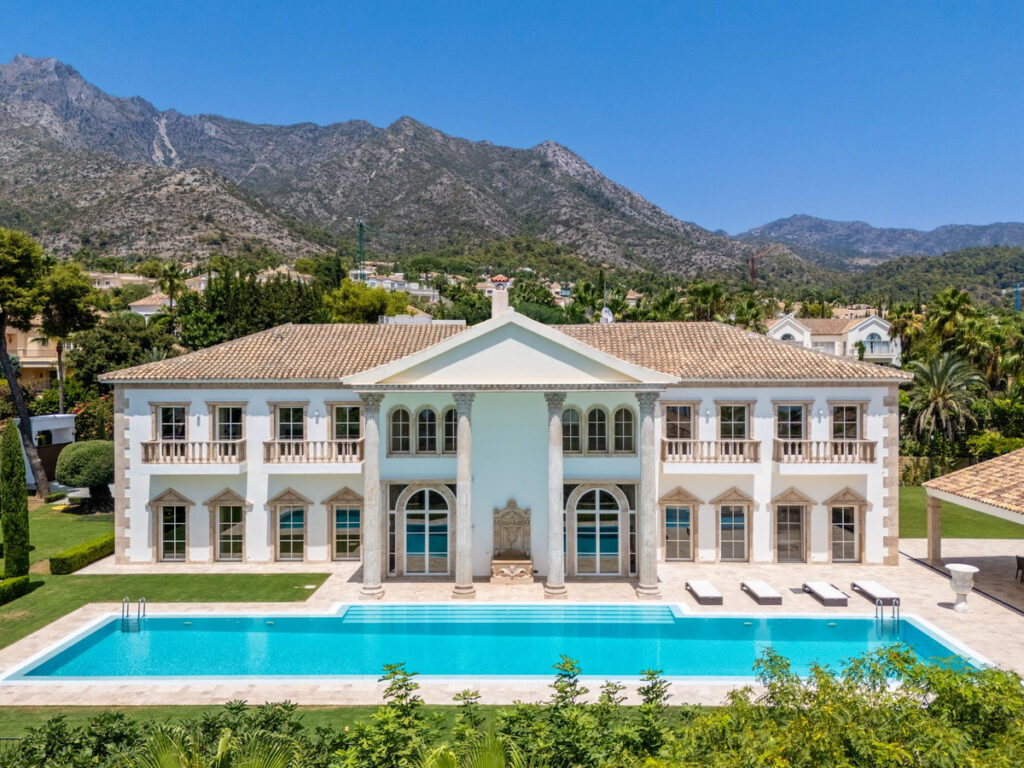 Villa Sinfonía, Sierra Blanca — 10 slaapkamers, 2.000 m² gebouwd in Sierra Blanca - hoofdfoto