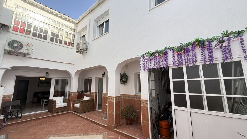 7-slaapkamer stadswoning in Alhaurín el Grande in Alhaurín el Grande - hoofdfoto